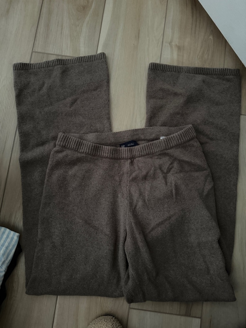 Gap cashsoft sweater pants - Picture 2 of 3